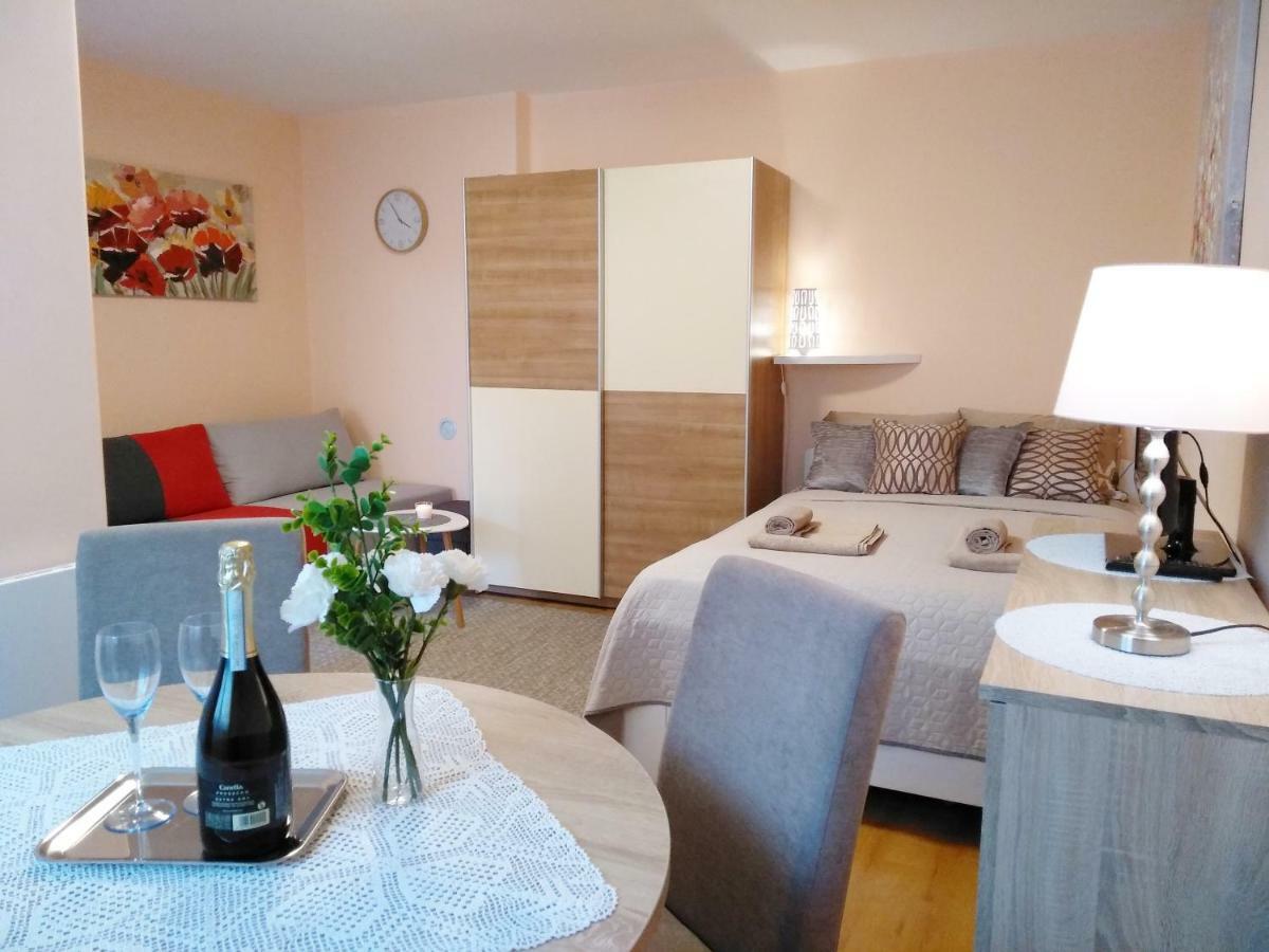 Sunray Studio Apartment Zagreb Luaran gambar